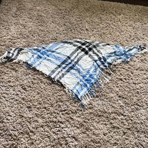 Black blue and white triangle scarf with tassels